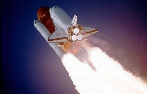800px-Atlantis_taking_off_on_STS-27
